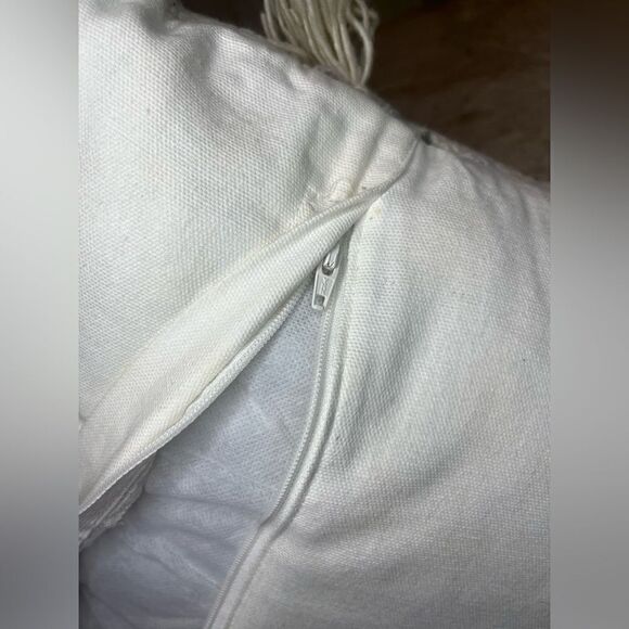 Textured Heavy Cotton Tribal Southwest boho Shag accent Pillow Ivory 18” - Picture 3 of 6